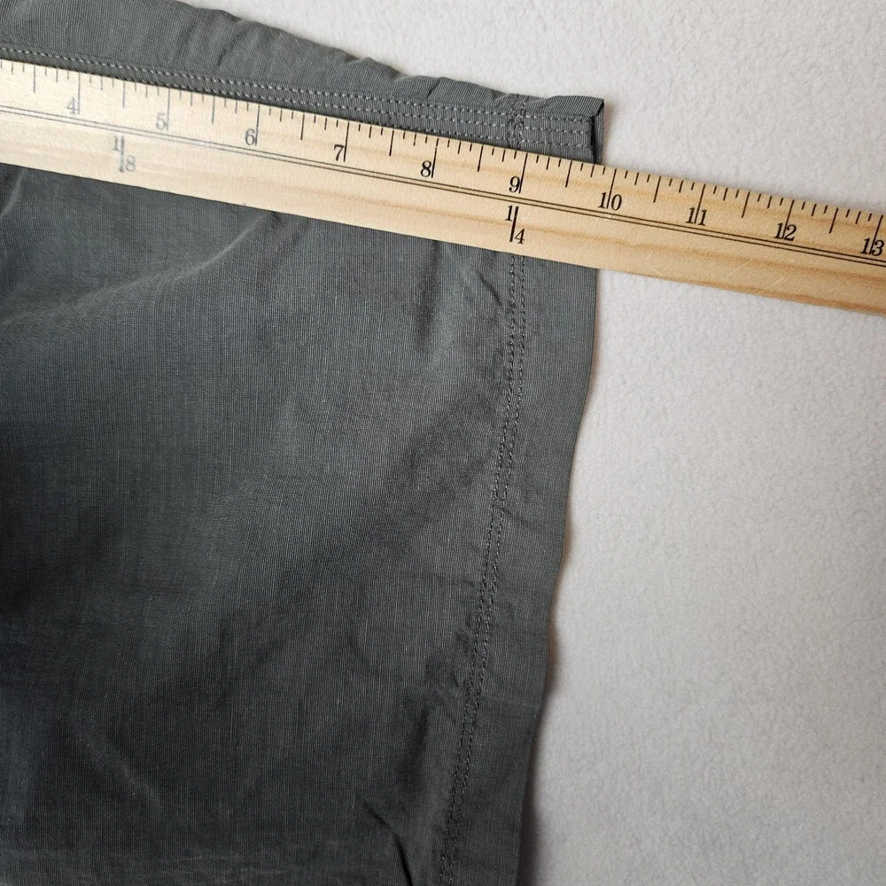 The North Face Libertine Cargo Shorts Nylon Hiking Outdoors Men’s Size 34